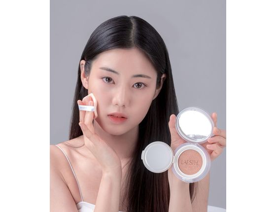 Шёлковый светоотражающий кушон-уход для лица №21 - Silk-fit Radiance Cushion №21