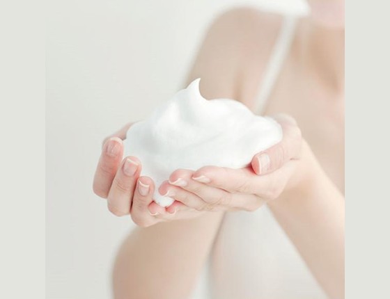 Очищающая пенка для лица против акне (Vitaacnal Trouble Cleansing Foam)